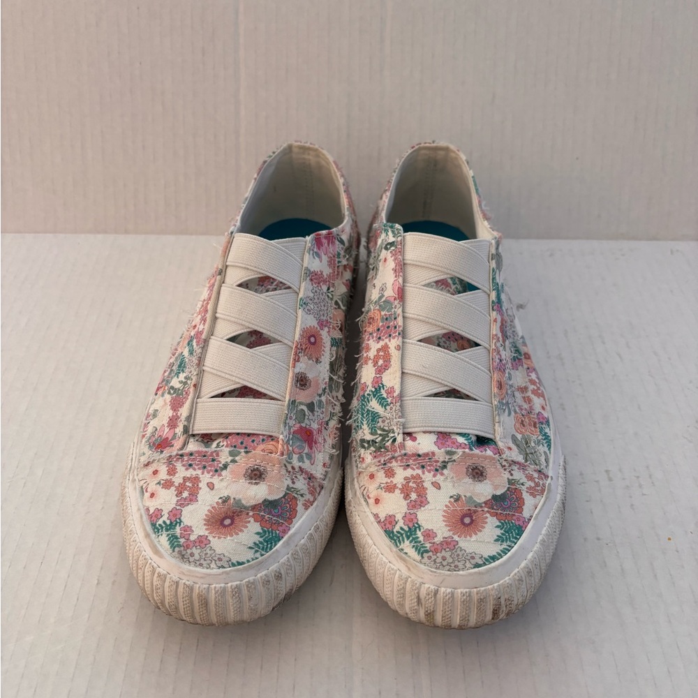 Blowfish Floral Canvas Sneakers Size 9